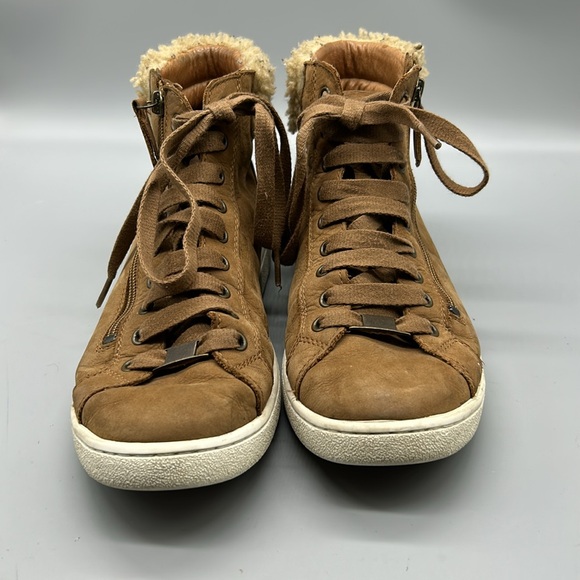 UGG - Zip up High Top Sneakers - Picture 5 of 9